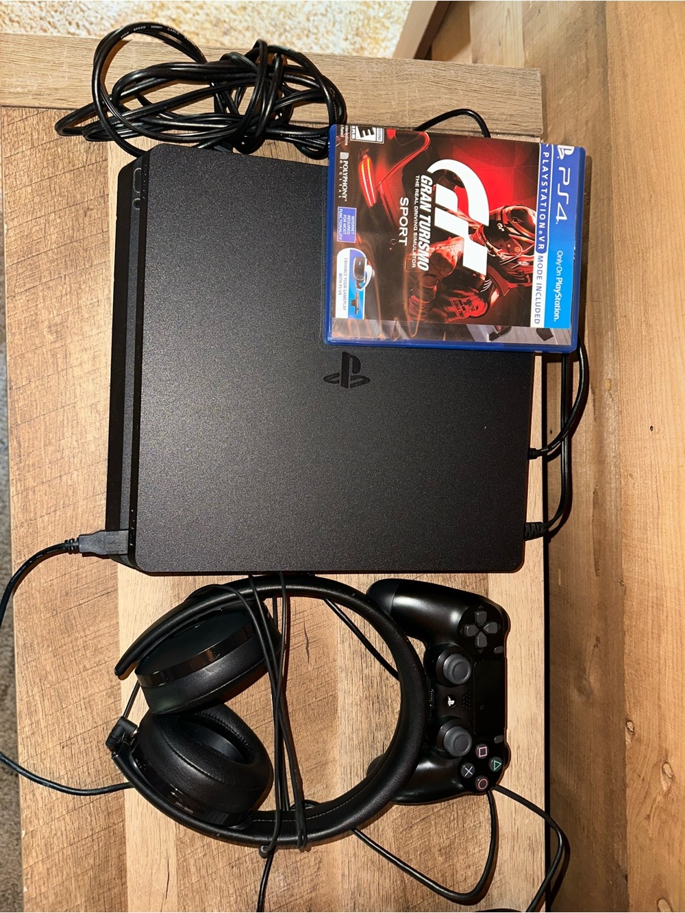 Sony PlayStation 4 Slim 1TB bundle w Controller, Headset & Gran Turismo Sport